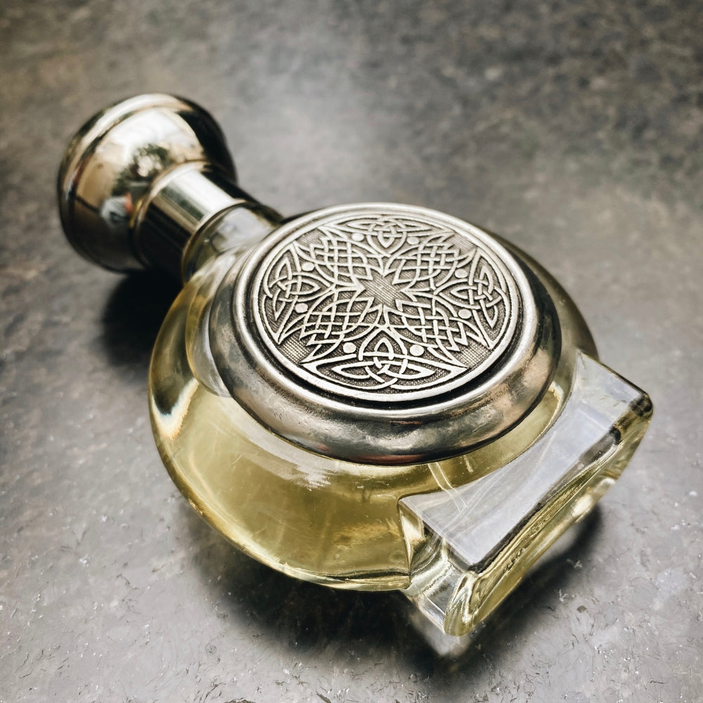 Buy Signature Scents Online | Chariot Perfume by Boadicea